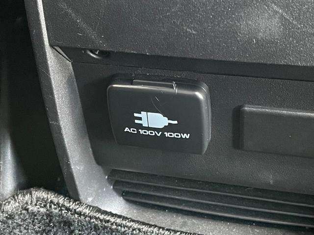 デリカD:5 P【4WD】【静岡仕入】【衝突軽減&車線逸脱警報】【禁煙車】 【アルパイン10インチナビ/地デジ/BT接続/全方位カメラ】【アルパイン製後席モニター】【追従クルコン】【両側電動ドア】【ヒータ付電動シート】LEDオートライト BSM 電動リアゲート ETC(10枚目)