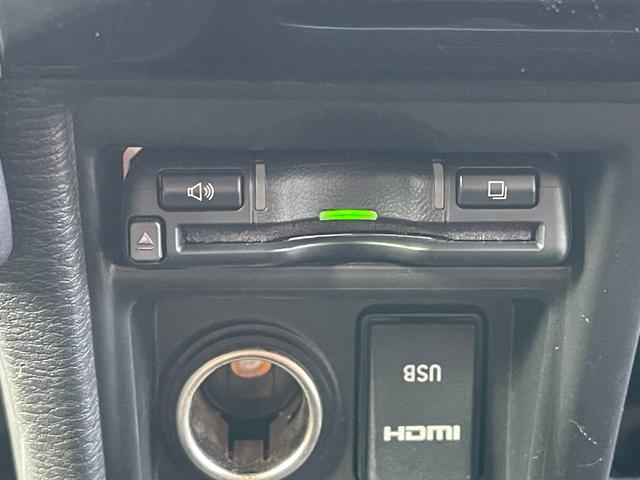 デリカD:5 P【4WD】【静岡仕入】【衝突軽減&車線逸脱警報】【禁煙車】 【アルパイン10インチナビ/地デジ/BT接続/全方位カメラ】【アルパイン製後席モニター】【追従クルコン】【両側電動ドア】【ヒータ付電動シート】LEDオートライト BSM 電動リアゲート ETC(12枚目)