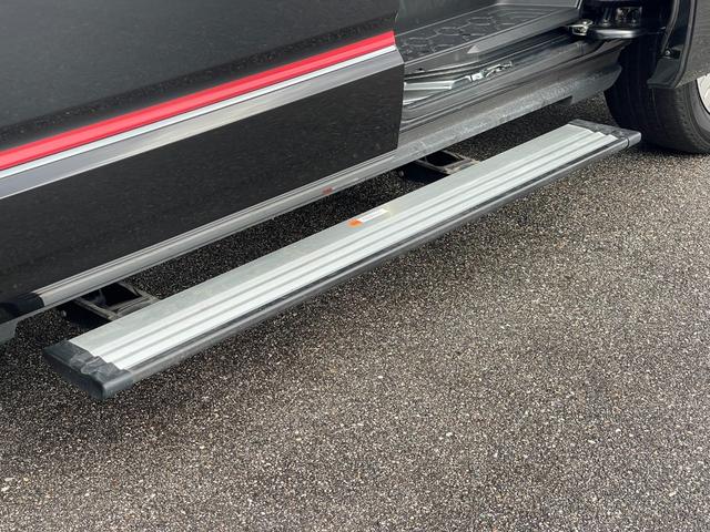 デリカD:5 P【4WD】【静岡仕入】【衝突軽減&車線逸脱警報】【禁煙車】 【アルパイン10インチナビ/地デジ/BT接続/全方位カメラ】【アルパイン製後席モニター】【追従クルコン】【両側電動ドア】【ヒータ付電動シート】LEDオートライト BSM 電動リアゲート ETC(14枚目)