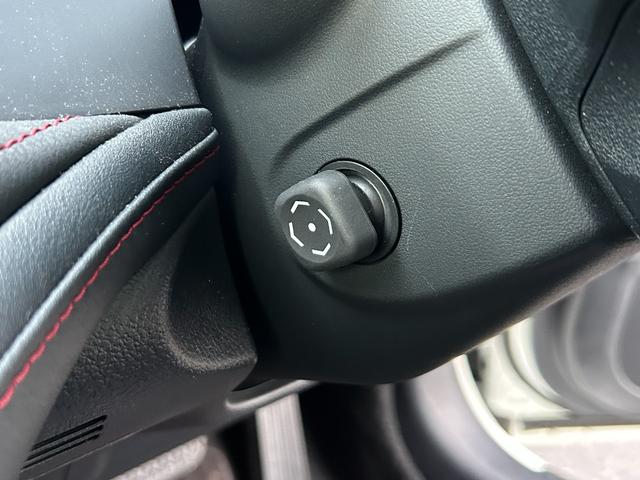 クラウン アスリートGi-Four【4WD】【衝突軽減&車線逸脱警報】 【2023年製ヨコハマ】禁煙【寒冷地仕様】【純正8型ナビ/地デジ/BT接続/全方位カメラ】【純正ドラレコ】【ヒーター&クーラー付電動黒革シート】追従クルコン BSM コーナーセンサ- ETC2.0(34枚目)