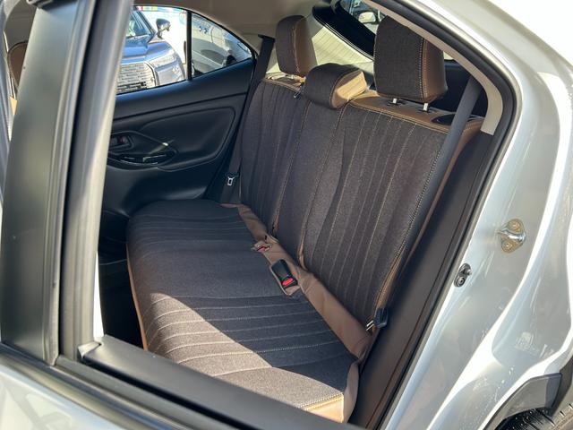 ヤリスクロス ハイブリッドＺ【４ＷＤ】【禁煙１オーナー】【衝突軽減】禁煙　【車線逸脱警報】【純正８型ナビ／地デジ／ＢＴ接続／全方位カメラ】【追従クルコン】【ＬＥＤオートライト】【ヒーター付電動シート】【コーナーセンサ－】【ＥＴＣ２．０】コムテック製前後ドラレコ（29枚目）