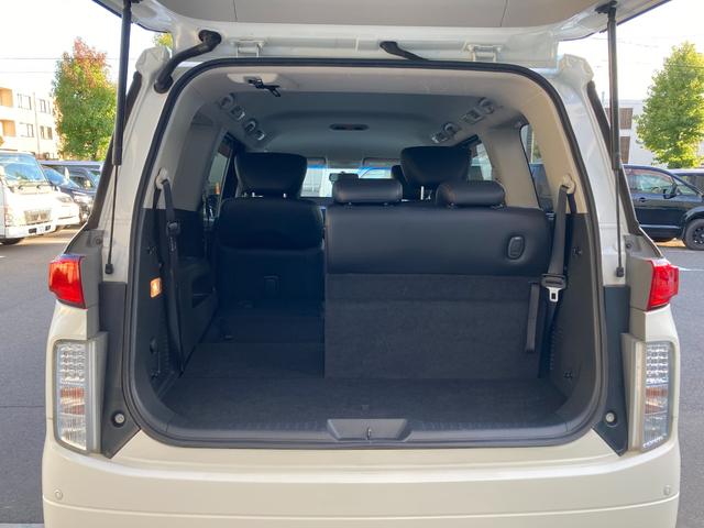 エルグランド 250ハイウェイスター 純正HDDナビ/フルセグTV アラウンドビューモニター 純正18インチAW 社外後席モニター Wエアコン オートライト 片側パワースライドドア HID フォグランプ(25枚目)