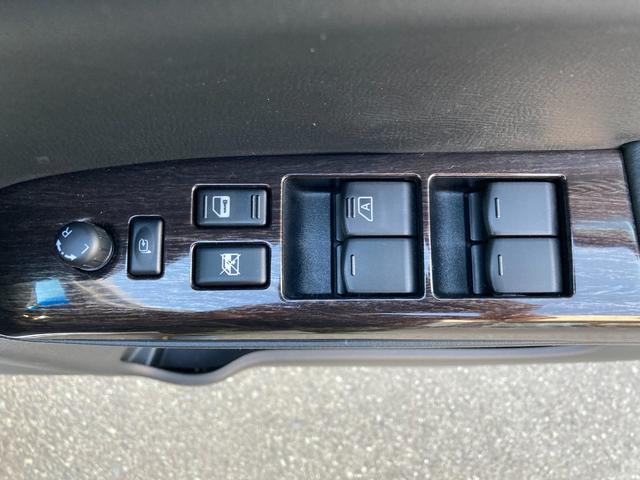 エルグランド 250ハイウェイスター 純正HDDナビ/フルセグTV アラウンドビューモニター 純正18インチAW 社外後席モニター Wエアコン オートライト 片側パワースライドドア HID フォグランプ(54枚目)