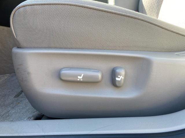 クラウンハイブリッド スタンダードパッケージ 純正HDDナビ/ワンセグTV/バックカメラ クルーズコントロール 純正18インチAW ドラレコ ETC スマートキー/プッシュスタート HID フォグランプ(19枚目)