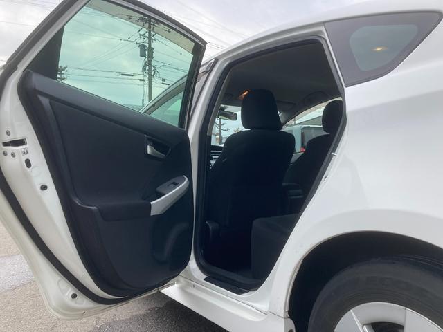 プリウス Ｓ　純正ＣＤオーディオ　ＥＴＣ　ドラレコ　オートライト　ＨＩＤ　１５インチＡＷ　スマートキー／プッシュスタート（18枚目）