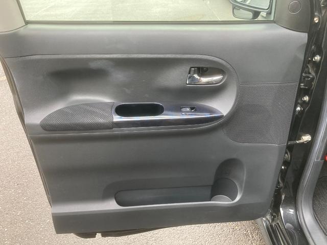 タント カスタムＸ　トップエディションＳＡＩＩＩ　純正ＳＤナビ／フルセグＴＶ／バックカメラ　スマートアシスト　左側パワースライドドア　シートヒーター　純正１４インチＡＷ　スマートキー／プッシュスタート　ＬＥＤ　フォグランプ（14枚目）