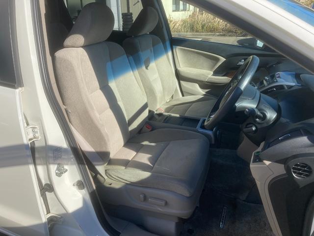 オデッセイ M 4WD 純正HDDナビ/フルセグTV 全周囲カメラ 後席モニター 純正16インチAW ETC Wエアコン 運転席パワーシート スマートキー HID フォグランプ(38枚目)