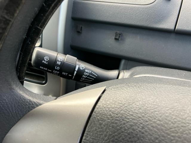 ヴォクシー X Lエディション 純正ナビ 地デジTV バックカメラ 両側スライドドア 左片側パワースライドドア キーレスエントリー アルミホイール HIDヘッドライト 運転席・助手席エアバック ABS(33枚目)