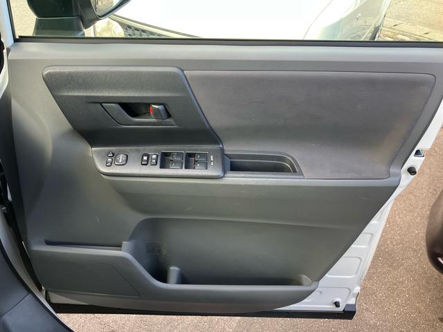 ヴォクシー X Lエディション 純正ナビ 地デジTV バックカメラ 両側スライドドア 左片側パワースライドドア キーレスエントリー アルミホイール HIDヘッドライト 運転席・助手席エアバック ABS(37枚目)