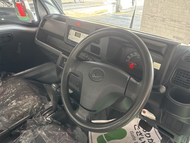 ハイゼットトラック スタンダード４ＷＤ　４ＷＤ　軽トラック　ＡＴ　エアコン　パワーステアリング　運転席エアバッグ　ＣＤ　ミュージックプレイヤー接続可（11枚目）
