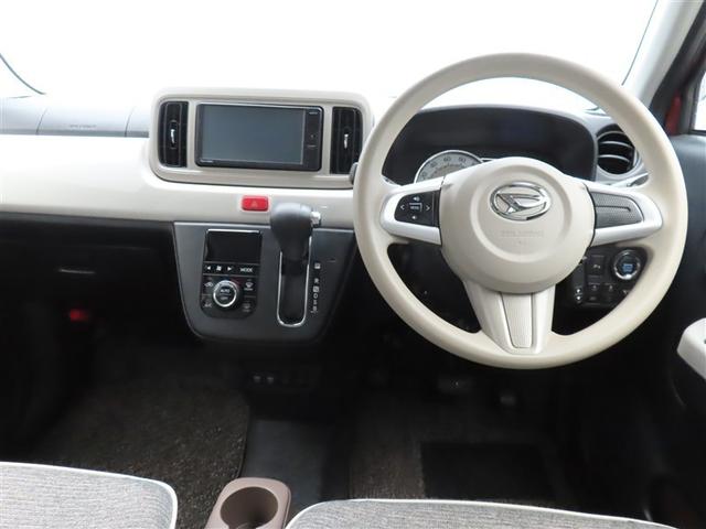 ぜひ展示車の運転席に座ってみてください。