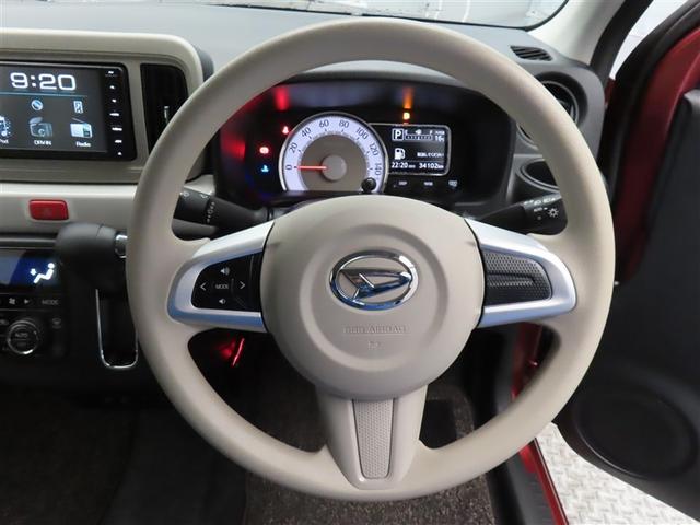 ぜひ展示車の運転席に座ってみてください。