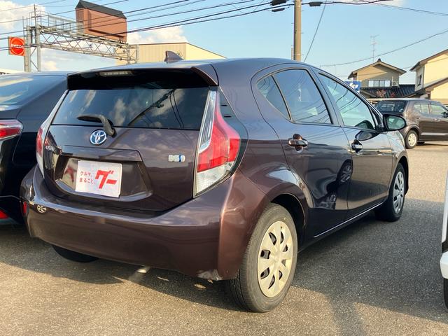 アクア G メモリーナビ フルセグ Bluetooth対応 バックカメラ クルーズコントロール スマートキー 運転席・助手席エアバック ABS 横滑り防止装置(7枚目)