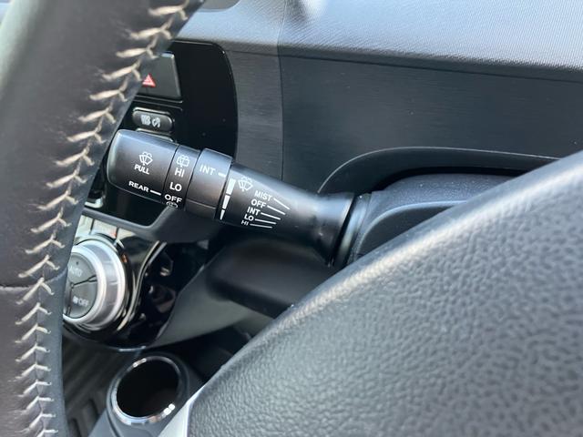 アクア G メモリーナビ フルセグ Bluetooth対応 バックカメラ クルーズコントロール スマートキー 運転席・助手席エアバック ABS 横滑り防止装置(31枚目)