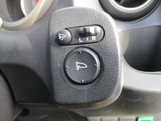 スマートセレクション 禁煙車 走行23203km フルエアロ メモリーナビ 1セグTV クルーズコントロール オートエアコン HID オートライト スマートキー 2018年製ブルーアース 15インチアルミホイール(28枚目)