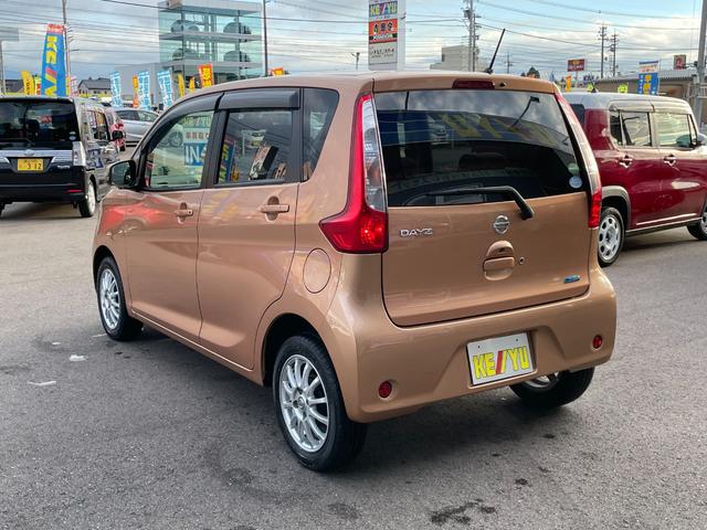 X 4WD 寒冷地仕様 走行35816km アラウンドビューモニター ワンセグHDDナビ アイドリングストップ オートエアコン シートヒーター スマートキー プッシュスタート 純正14インチアルミ(11枚目)