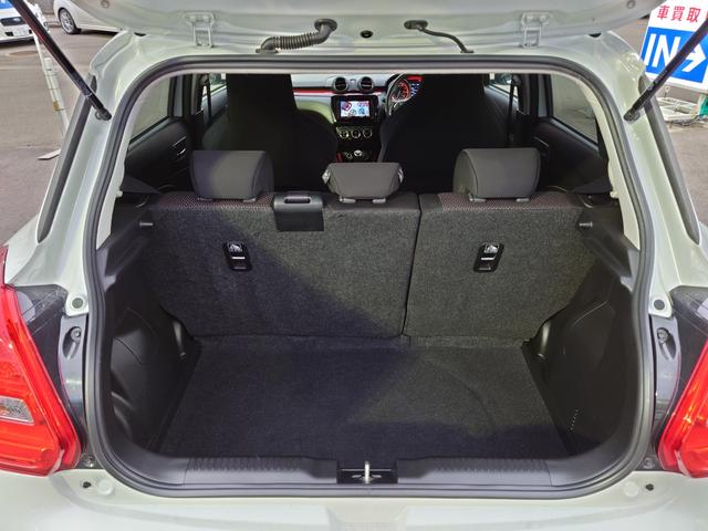 ベースグレード 6速MT車 衝突軽減 千葉仕入 禁煙車 車線逸脱警報 Bluetoothオーディオ地デジSDナビ シートヒーター 追従クルコン ETC LEDオートライト&フォグ スマートキー バックカメラ ミラーウインカー 盗難防止 オートAC(29枚目)