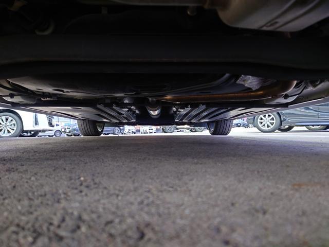 ベースグレード 6速MT車 衝突軽減 千葉仕入 禁煙車 車線逸脱警報 Bluetoothオーディオ地デジSDナビ シートヒーター 追従クルコン ETC LEDオートライト&フォグ スマートキー バックカメラ ミラーウインカー 盗難防止 オートAC(42枚目)