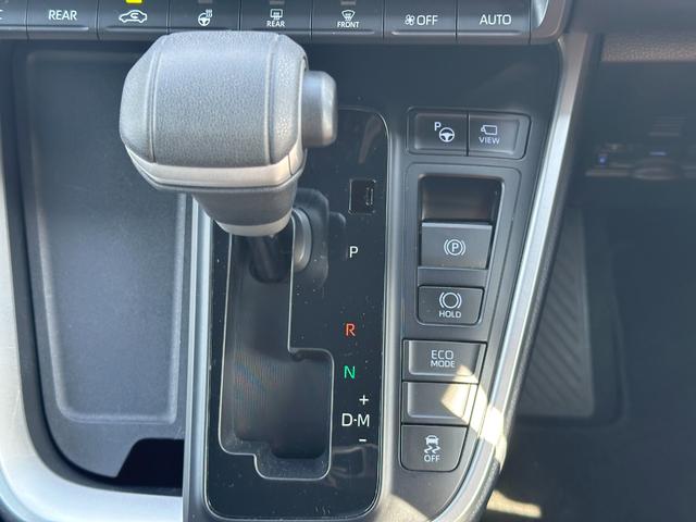 ヴォクシー Ｓ－Ｚ【衝突軽減＆車線逸脱警報】【１４型後席モニター】禁煙車　【純正１０型ナビ／地デジ／ＢＴ再生／全方位カメラ】【追従クルコン】【両側電動ドア】ヒーター付ハーフレザー　ＥＴＣ２．０　デジタルインナーミラー　パークアシスト　ＢＳＭ　電動パーキング　ワイパー熱線（9枚目）