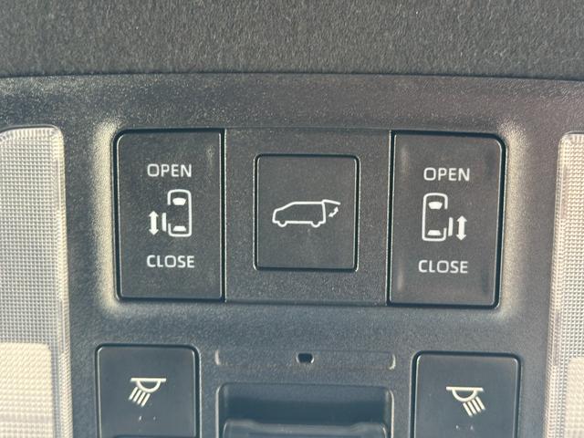 ヴォクシー Ｓ－Ｚ【衝突軽減＆車線逸脱警報】【１４型後席モニター】禁煙車　【純正１０型ナビ／地デジ／ＢＴ再生／全方位カメラ】【追従クルコン】【両側電動ドア】ヒーター付ハーフレザー　ＥＴＣ２．０　デジタルインナーミラー　パークアシスト　ＢＳＭ　電動パーキング　ワイパー熱線（11枚目）