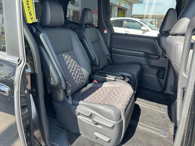 ヴォクシー Ｓ－Ｚ【衝突軽減＆車線逸脱警報】【１４型後席モニター】禁煙車　【純正１０型ナビ／地デジ／ＢＴ再生／全方位カメラ】【追従クルコン】【両側電動ドア】ヒーター付ハーフレザー　ＥＴＣ２．０　デジタルインナーミラー　パークアシスト　ＢＳＭ　電動パーキング　ワイパー熱線（23枚目）