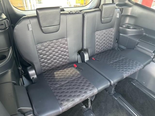 ヴォクシー Ｓ－Ｚ【衝突軽減＆車線逸脱警報】【１４型後席モニター】禁煙車　【純正１０型ナビ／地デジ／ＢＴ再生／全方位カメラ】【追従クルコン】【両側電動ドア】ヒーター付ハーフレザー　ＥＴＣ２．０　デジタルインナーミラー　パークアシスト　ＢＳＭ　電動パーキング　ワイパー熱線（25枚目）