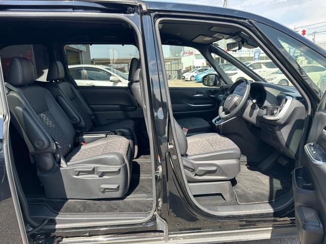 ヴォクシー Ｓ－Ｚ【衝突軽減＆車線逸脱警報】【１４型後席モニター】禁煙車　【純正１０型ナビ／地デジ／ＢＴ再生／全方位カメラ】【追従クルコン】【両側電動ドア】ヒーター付ハーフレザー　ＥＴＣ２．０　デジタルインナーミラー　パークアシスト　ＢＳＭ　電動パーキング　ワイパー熱線（26枚目）