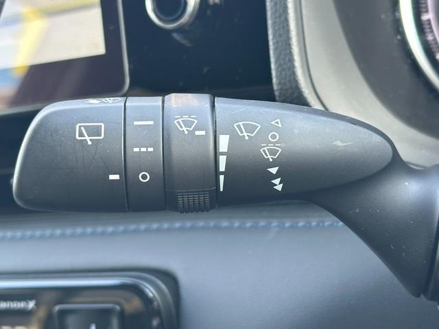 ヴォクシー Ｓ－Ｚ【衝突軽減＆車線逸脱警報】【１４型後席モニター】禁煙車　【純正１０型ナビ／地デジ／ＢＴ再生／全方位カメラ】【追従クルコン】【両側電動ドア】ヒーター付ハーフレザー　ＥＴＣ２．０　デジタルインナーミラー　パークアシスト　ＢＳＭ　電動パーキング　ワイパー熱線（38枚目）