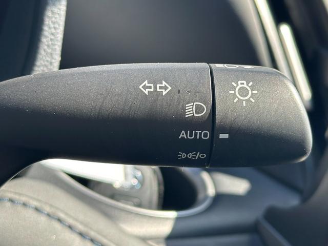 ヴォクシー Ｓ－Ｚ【衝突軽減＆車線逸脱警報】【１４型後席モニター】禁煙車　【純正１０型ナビ／地デジ／ＢＴ再生／全方位カメラ】【追従クルコン】【両側電動ドア】ヒーター付ハーフレザー　ＥＴＣ２．０　デジタルインナーミラー　パークアシスト　ＢＳＭ　電動パーキング　ワイパー熱線（39枚目）