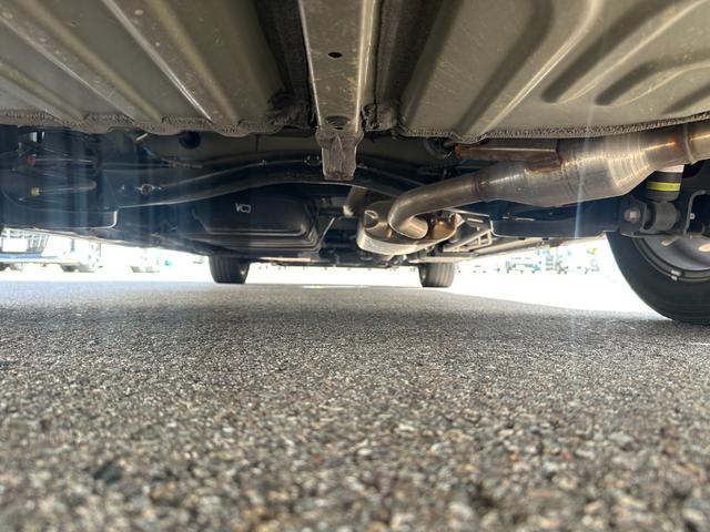 ヴォクシー Ｓ－Ｚ【衝突軽減＆車線逸脱警報】【１４型後席モニター】禁煙車　【純正１０型ナビ／地デジ／ＢＴ再生／全方位カメラ】【追従クルコン】【両側電動ドア】ヒーター付ハーフレザー　ＥＴＣ２．０　デジタルインナーミラー　パークアシスト　ＢＳＭ　電動パーキング　ワイパー熱線（42枚目）