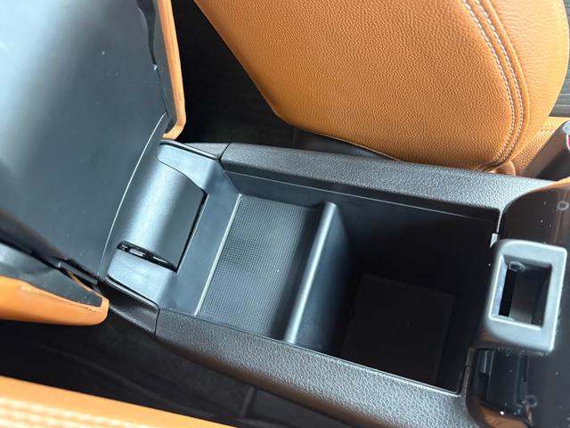 ヴェゼル ハイブリッドＺ・ホンダセンシング【４ＷＤ】【１オーナー禁煙】　【ジャズブラウンコンビシート】衝突軽減システム　純正ナビ　バックカメラ　フルセグＴＶ　Ｂｌｕｅｔｏｏｔｈ接続　ＥＴＣ　シートヒーター　ＬＥＤヘッド＆ＬＥＤフォグ　アダプティブクルーズコントロール（43枚目）