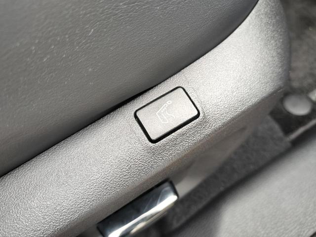 アウトランダーPHEV P【禁煙】【充電ケーブル】【サンルーフ】【置くだけ充電器】 【BOSEスピーカー】【全方位カメラ】【9型純正ナビ/BT接続/フルセグ】【衝突軽減/車線逸脱/BSM/追従クルコン】【電動リアゲート】【ハンドルヒーター/前後シートヒーター】【リフレッシュ機能付】(21枚目)