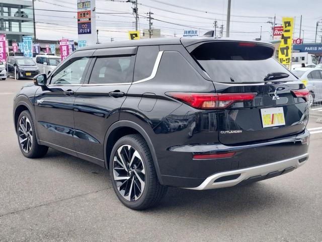 アウトランダーPHEV P【禁煙】【充電ケーブル】【サンルーフ】【置くだけ充電器】 【BOSEスピーカー】【全方位カメラ】【9型純正ナビ/BT接続/フルセグ】【衝突軽減/車線逸脱/BSM/追従クルコン】【電動リアゲート】【ハンドルヒーター/前後シートヒーター】【リフレッシュ機能付】(33枚目)