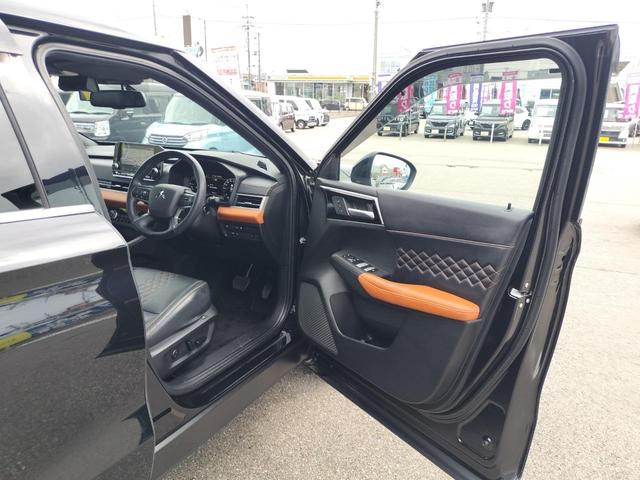 アウトランダーPHEV P【禁煙】【充電ケーブル】【サンルーフ】【置くだけ充電器】 【BOSEスピーカー】【全方位カメラ】【9型純正ナビ/BT接続/フルセグ】【衝突軽減/車線逸脱/BSM/追従クルコン】【電動リアゲート】【ハンドルヒーター/前後シートヒーター】【リフレッシュ機能付】(36枚目)