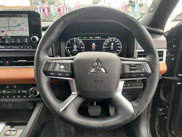 アウトランダーPHEV P【禁煙】【充電ケーブル】【サンルーフ】【置くだけ充電器】 【BOSEスピーカー】【全方位カメラ】【9型純正ナビ/BT接続/フルセグ】【衝突軽減/車線逸脱/BSM/追従クルコン】【電動リアゲート】【ハンドルヒーター/前後シートヒーター】【リフレッシュ機能付】(50枚目)