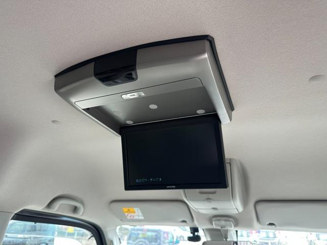 エブリイワゴン ＰＺターボスペシャル【４ＷＤ／禁煙／タイミングチェーン】　【衝突軽減】【後席モニター】【ＳＤナビ／ＢＬＵＥＴＯＯＴＨオーデイオ／ＤＶＤ再生／フルセグ／バックカメラ】【両側自動ドア】【オートステップ】【シートヒーター】【ＨＩＤライト／フォグ】（8枚目）