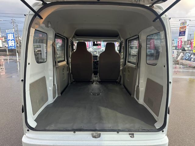 ドライブレコーダーも防犯ケーブルセットにしてご販売しております！当メルセデスのオプション品と同じ物を販売致しております！旅の思い出作りに！煽り運転の防犯に！事故の正確な記録に！