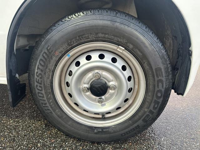 自信があるから他店舗からの陸送費は頂いておりません。　品質にこだわり低走行の高品質車を仕入れております。ボディの綺麗さはもちろん、北陸地方特有の下廻りのサビなどもない車両をご案内！！