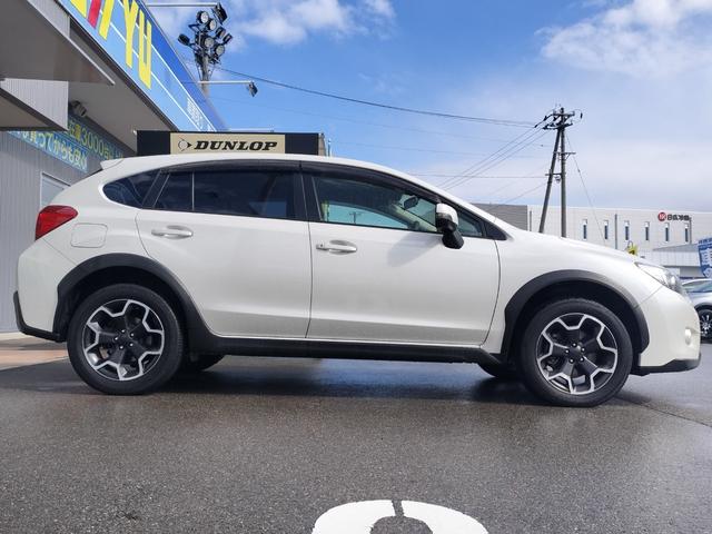 弊社ではインターネットでの遠方販売に自信があります。店頭でのご納車であれば、お車を持込まずに名義変更等のお手続きが出来ますので、ご近所の販売会社で購入する場合とあまり変わらぬ諸経費にてご購入可能です♪