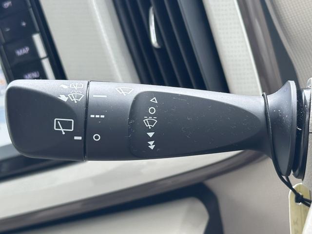 ムーヴキャンバス ＧホワイトアクセントＶＳ　ＳＡＩＩＩ（33枚目）