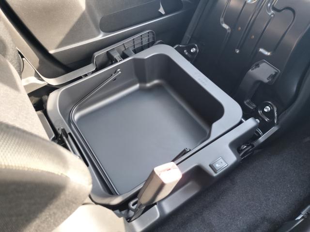 クロスビー ハイブリッドＭＺ【禁煙】【衝突軽減／車線逸脱／追従クルコン】　【ＳＤナビ／ＢＬＵＥＴＯＴＨオーデイオ／フルセグ／ＤＶＤ再生／バックカメラ】【シートヒーター】【ＬＥＤヘッドライト／フォグ】【コーナーセンサー】【パドルシフト】【スマートキー／プッシュスタート】（14枚目）