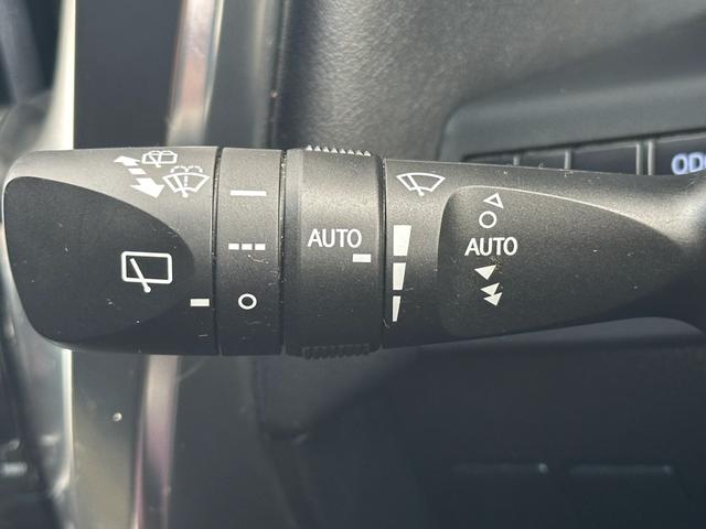 アルファードハイブリッド エグゼクティブラウンジ【愛知県仕入/禁煙】【衝突軽減】 【ツインサンルーフ】【全方位カメラ】【9型純正ナビ/DVD再生/BTオーデイオ/USB】【13.3型後席モニター】【両側自動ドア】【電動リアゲート】【追従クルコン/コーナーセンサー】【ETC】(36枚目)