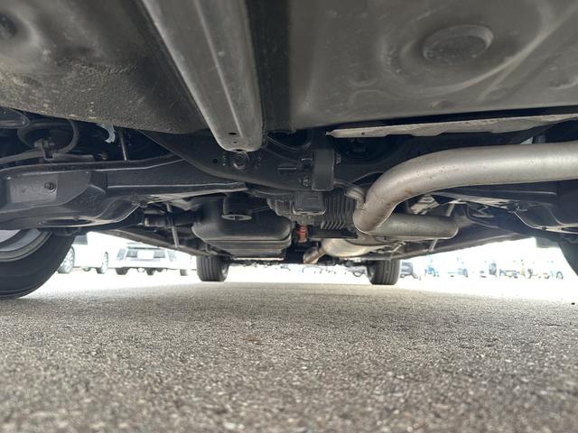 アルファードハイブリッド エグゼクティブラウンジ【愛知県仕入/禁煙】【衝突軽減】 【ツインサンルーフ】【全方位カメラ】【9型純正ナビ/DVD再生/BTオーデイオ/USB】【13.3型後席モニター】【両側自動ドア】【電動リアゲート】【追従クルコン/コーナーセンサー】【ETC】(49枚目)