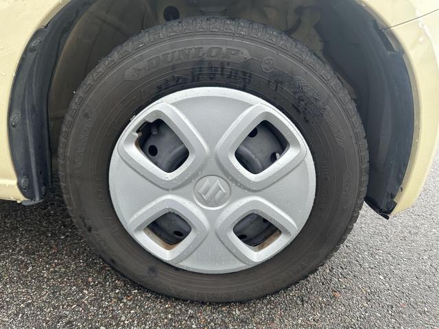 アルト F【福岡県仕入/禁煙】【純正CDオーデイオ/AUX】 【R5年製造ダンロップオールシーズンタイヤ】【横滑り防止装置】【ヘッドライトレベライザー】【UVカットガラス】【盗難防止装置】(5枚目)