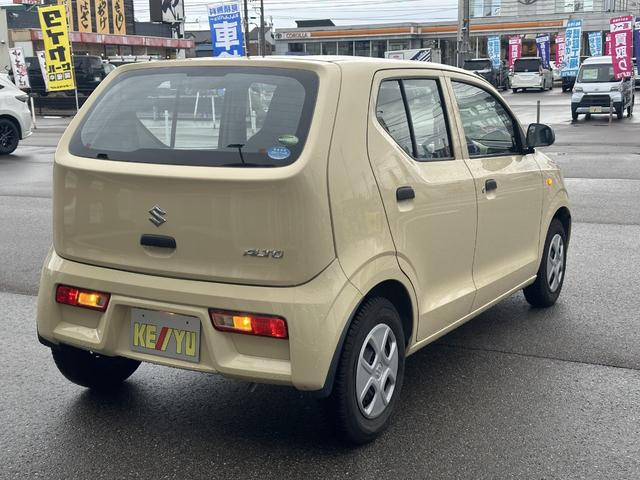 アルト F【福岡県仕入/禁煙】【純正CDオーデイオ/AUX】 【R5年製造ダンロップオールシーズンタイヤ】【横滑り防止装置】【ヘッドライトレベライザー】【UVカットガラス】【盗難防止装置】(40枚目)