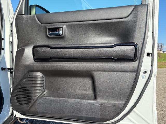 ハスラー ハイブリッドX 全方位モニター 純正9インチナビ(18枚目)