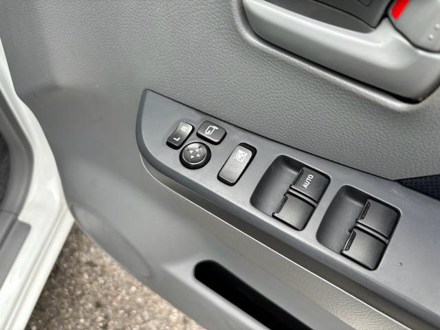 ＡＺワゴン ＸＧ　【鑑定済認定車】　禁煙車　純正オーディオ　ＣＤ　ＥＴＣ　キーレス　スペアキー　純正１３インチスチールホイール　電格ミラー　説明書　タイミングチェーン（18枚目）