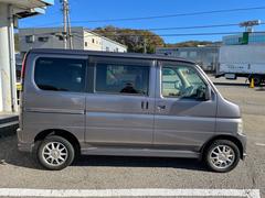 自動車ローンの取り扱いございます。即日審査出来ます。またご来店いただかなくてもお電話での審査も可能です。 6