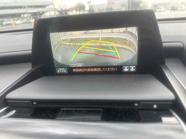 クラウンハイブリッド Ｓ　Ｃパッケージ　Ｆｏｕｒ　４ＷＤ　メーカーナビ　ＴＶ　パワーシート　ステア＆シートヒーター　クリアランスソナー　ＬＴＡ　レーダークルーズ　トヨタセーフティセンス　バックカメラ　アルミホイール　オートハイビーム　ＬＥＤヘッド（3枚目）