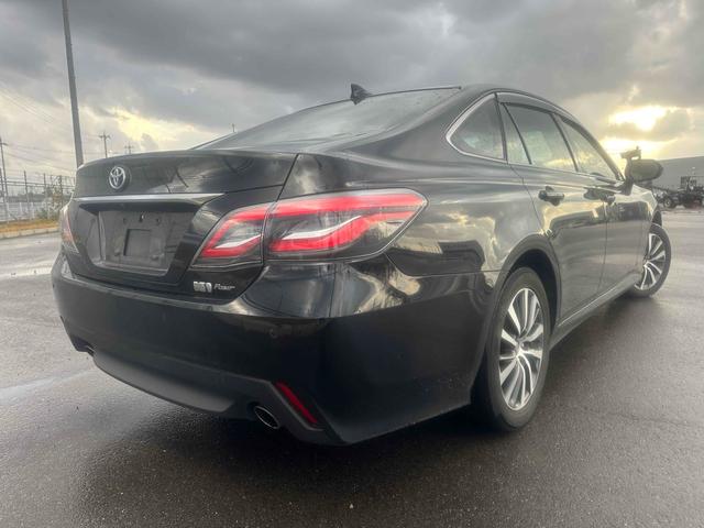 クラウンハイブリッド Ｓ　Ｃパッケージ　Ｆｏｕｒ　４ＷＤ　メーカーナビ　ＴＶ　パワーシート　ステア＆シートヒーター　クリアランスソナー　ＬＴＡ　レーダークルーズ　トヨタセーフティセンス　バックカメラ　アルミホイール　オートハイビーム　ＬＥＤヘッド（16枚目）